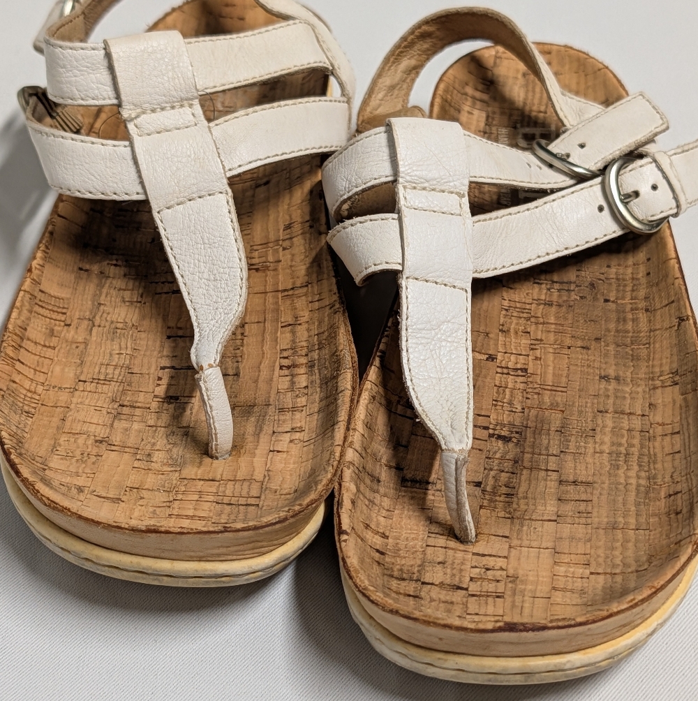 Born White Leather+ Cork Thong Sandals Size 9 - Picture 11 of 13